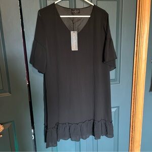 Beautiful Lightweight Dress Lined NWT Size Medium Frilled Hem And Sleeves